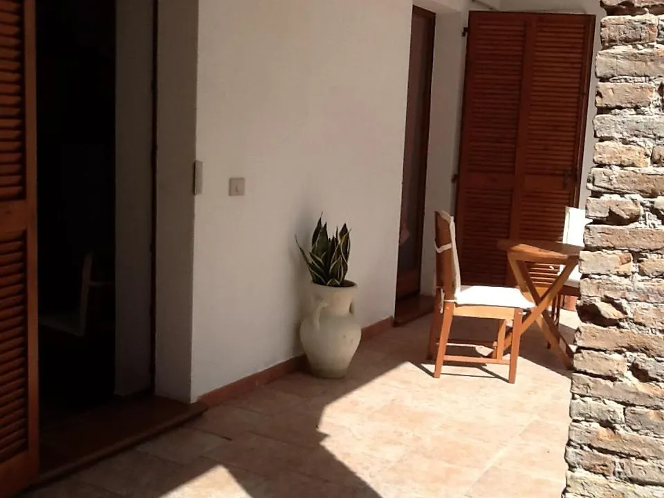 Il Cortile Bed and Breakfast Calasetta