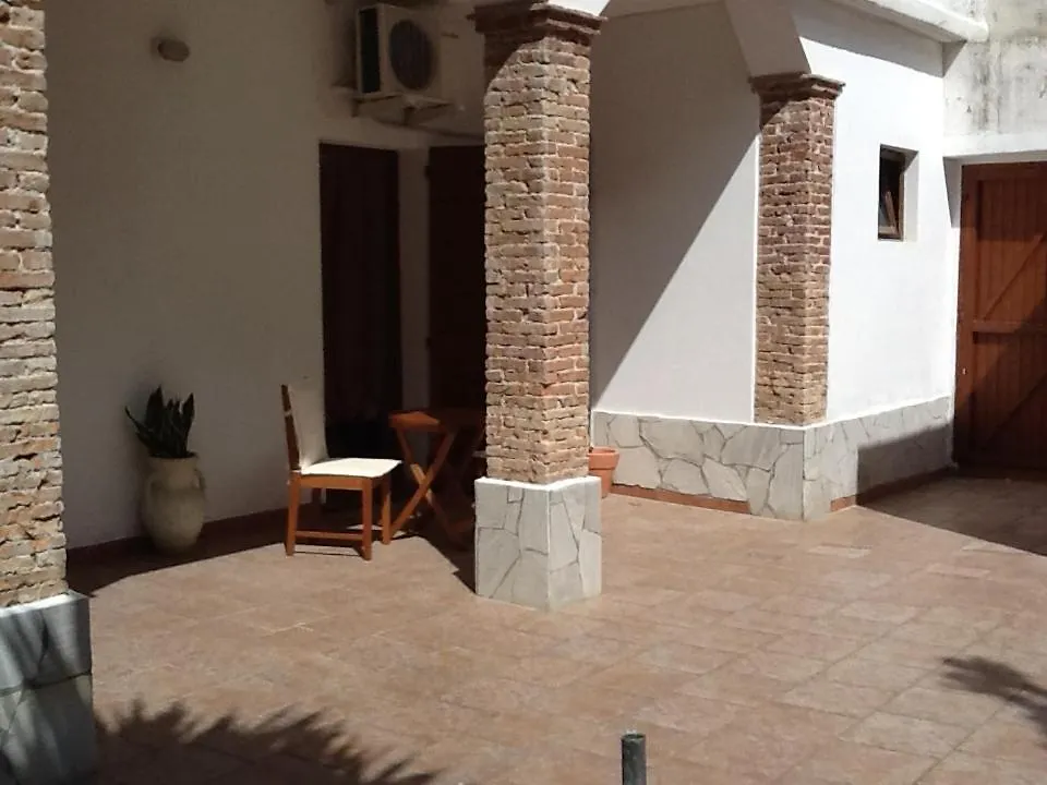 לינה וארוחת בוקר קאלאסטה Il Cortile איטליה